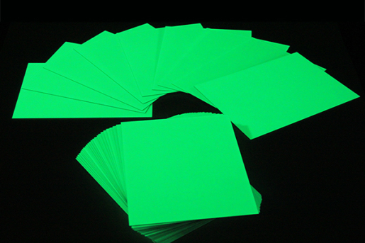 Tấm nhôm phủ màu tự phát sáng